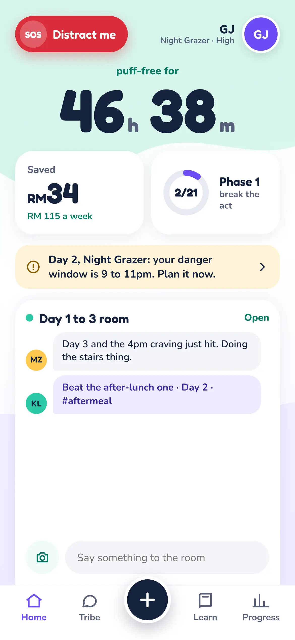 Skrin utama aplikasi menunjukkan pemasa bebas puff pada 46 jam 38 minit, duit yang dijimatkan, fasa semasa, dan bilik chat hari 1 hingga 3.